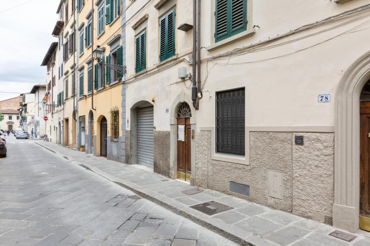 Oltrarno Bright Apartment Con Patio Privato Φλωρεντία Εξωτερικό φωτογραφία