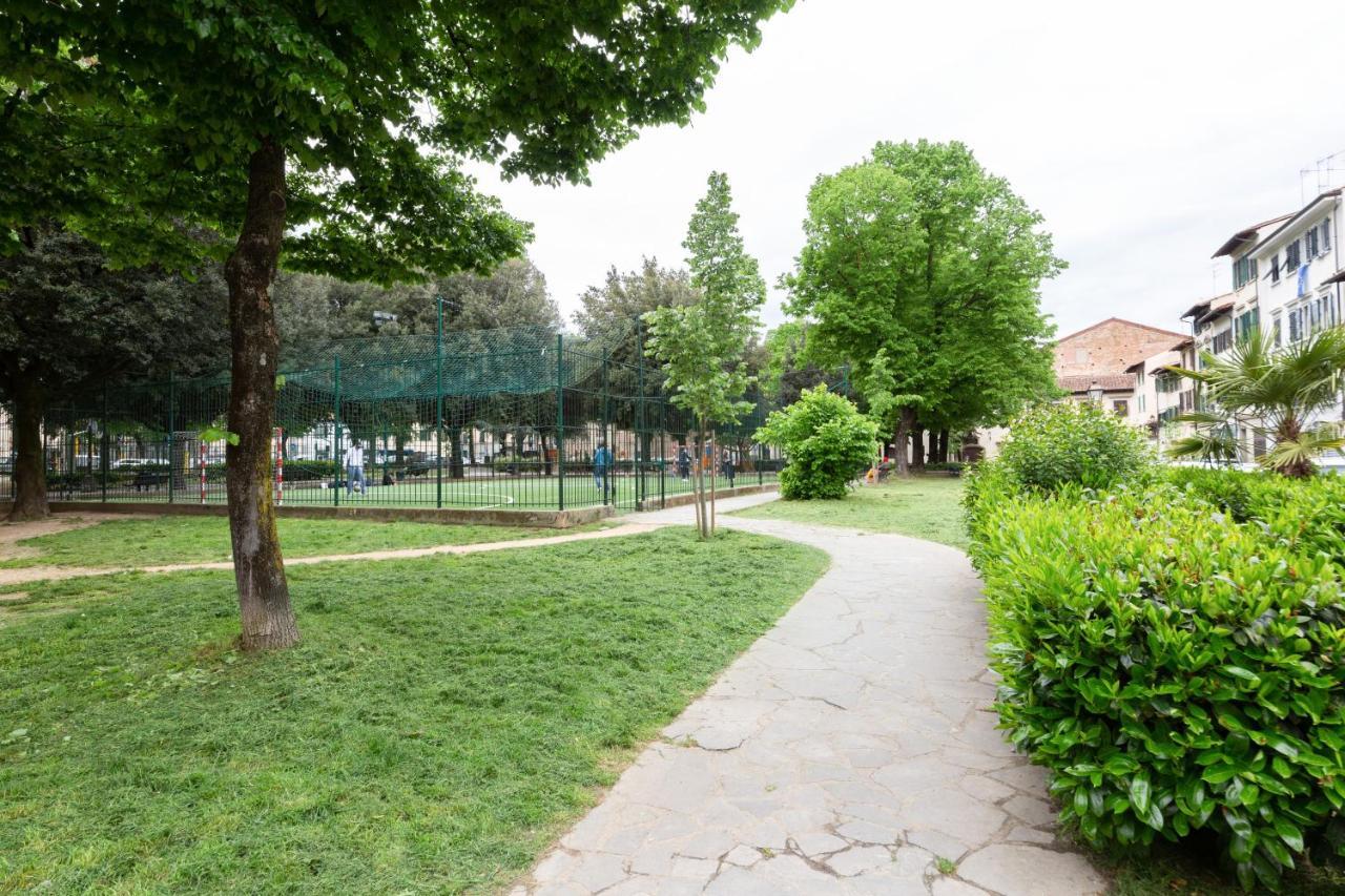 Oltrarno Bright Apartment Con Patio Privato Φλωρεντία Εξωτερικό φωτογραφία
